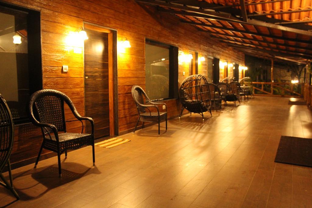 Shangri La Jungle Village Molem Exterior foto